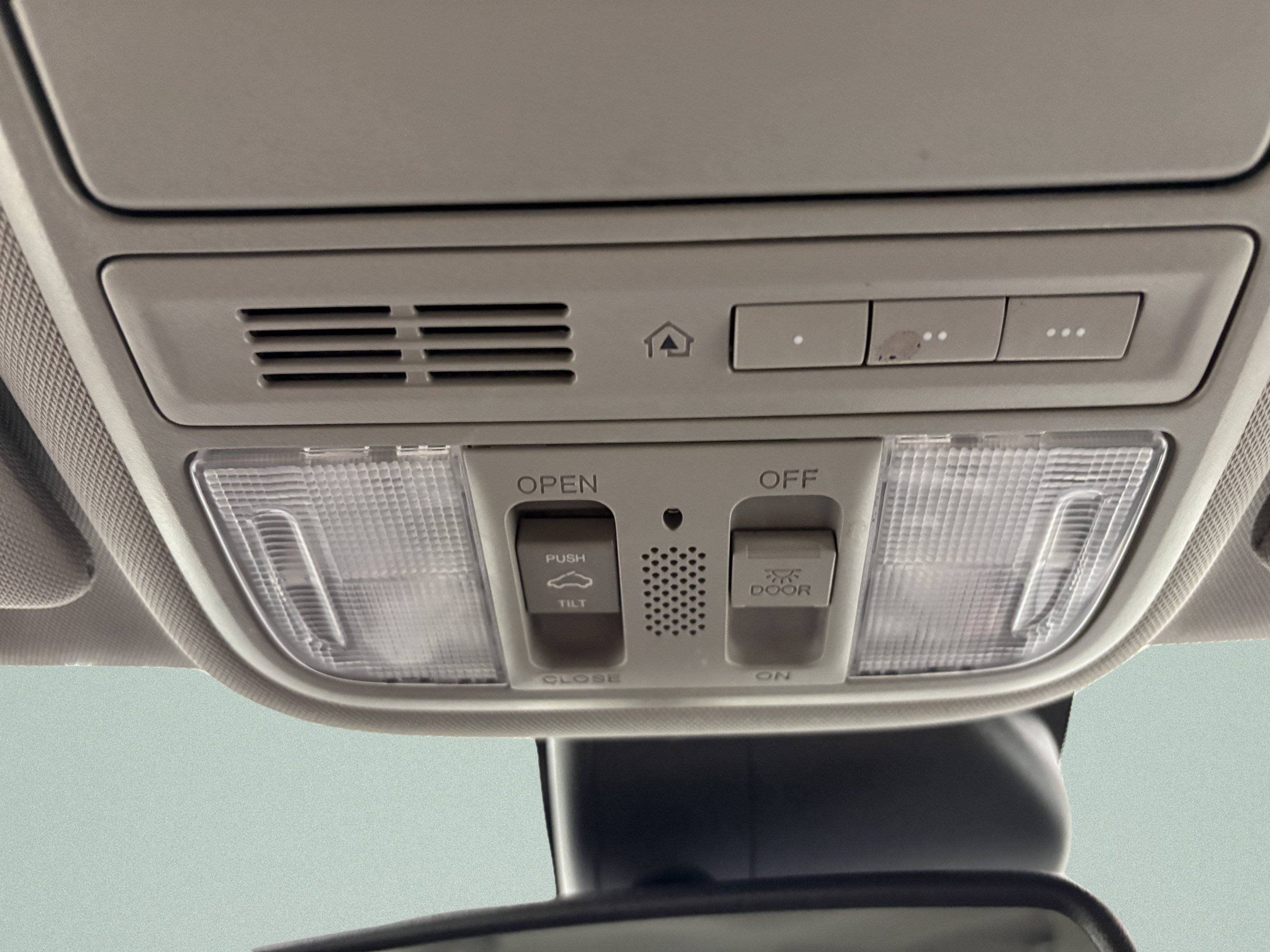 Used 2015 Honda Odyssey EX-L image 28