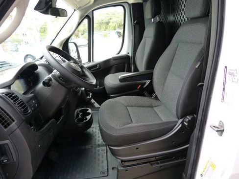 Used 2025 RAM ProMaster 2500 w/ U-Haul Equipment Group image 28