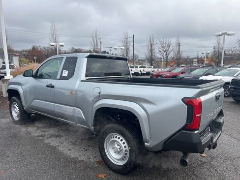 Used 2024 Toyota Tacoma SR w/ Towing Package RWD image 17