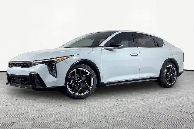 New 2027 Kia K4 GT-Line Turbo w/ GT-Line Sunroof Package FWD image 1