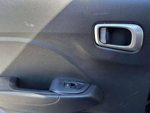 Used 2023 Hyundai Venue SEL w/ Cargo Package image 16