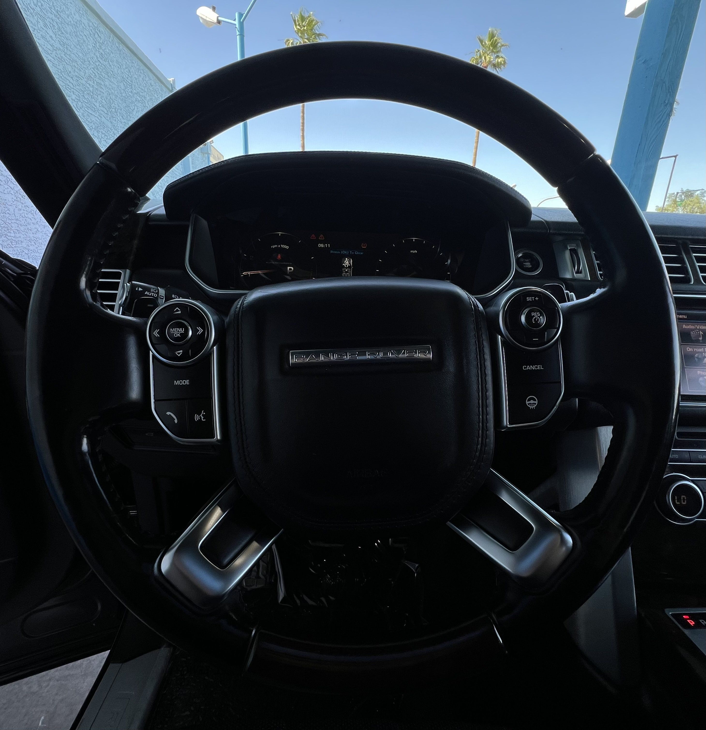 Used 2013 Land Rover Range Rover Supercharged AWD/4WD image 12