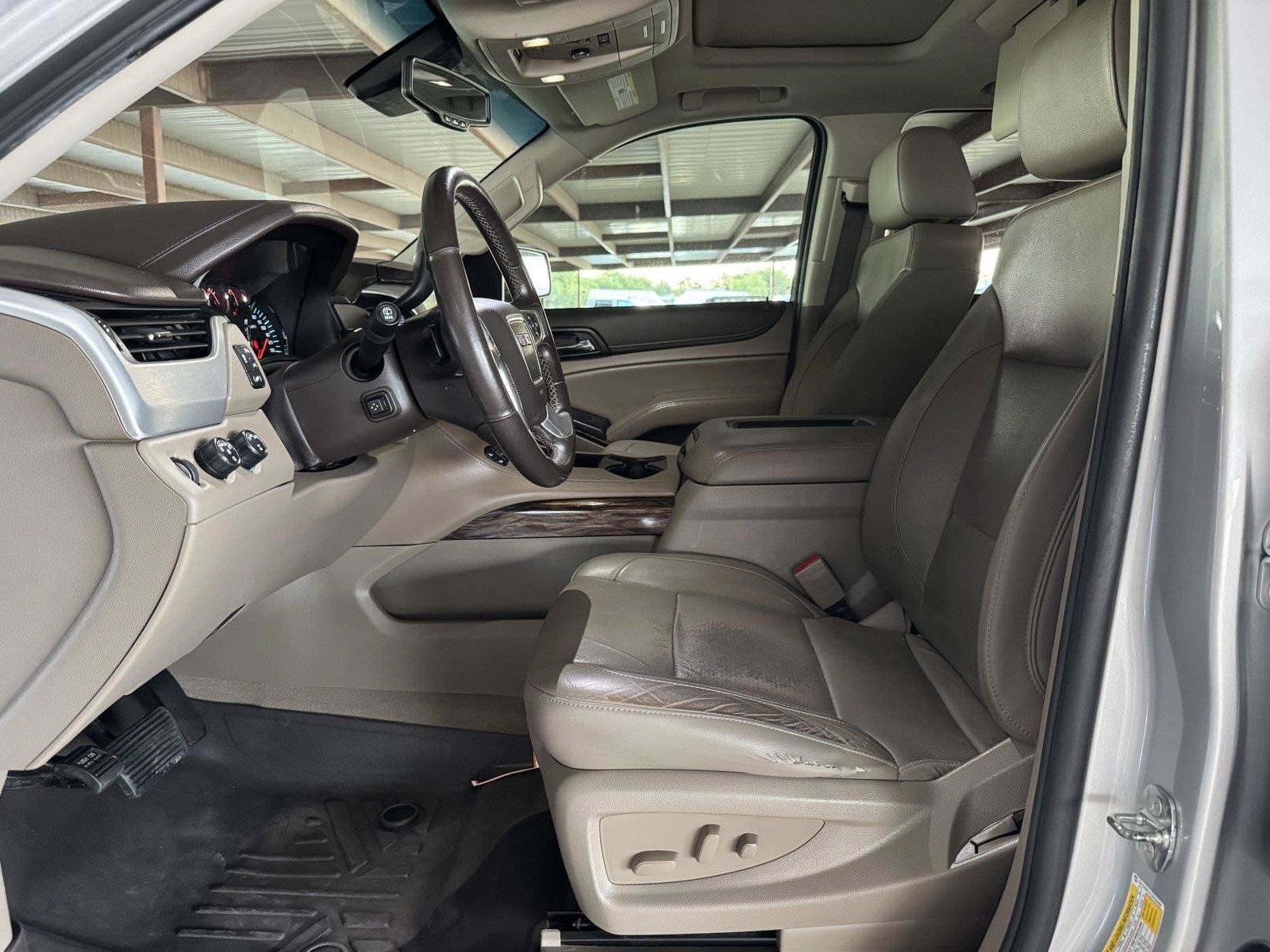 Used 2020 GMC Yukon SLT w/ Open Road Package AWD/4WD image 30