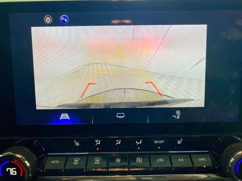 Used 2024 Chevrolet Colorado ZR2 w/ Safety Package image 33