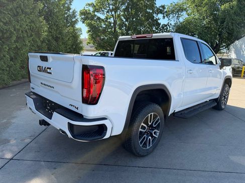 New 2026 GMC Sierra 1500 AT4 w/ AT4 Preferred Package AWD/4WD image 31
