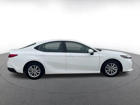 Used 2025 Toyota Camry LE image 16