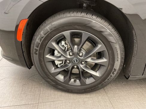 New 2025 Chrysler Pacifica Select w/ Fav Edition Package image 6