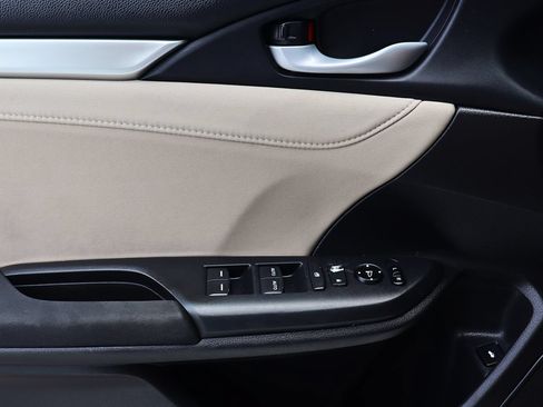 Used 2016 Honda Civic EX image 40