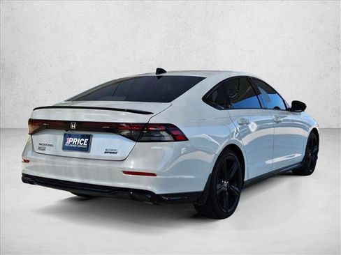 Used 2023 Honda Accord Sport image 4