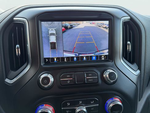 Used 2021 GMC Sierra 2500 AT4 w/ AT4 Premium Plus Package image 12