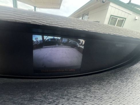 Used 2011 Toyota Venza AWD w/ Convenience Pkg image 17