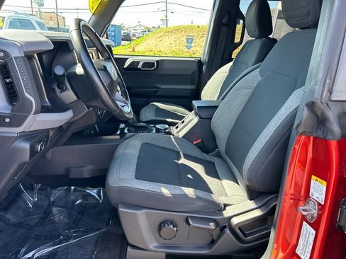 Used 2022 Ford Bronco Big Bend image 6