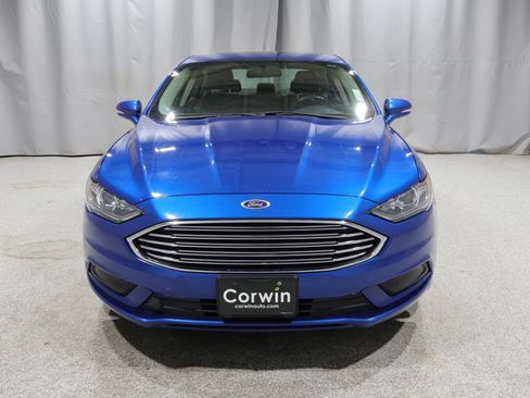 Used 2017 Ford Fusion SE FWD image 7