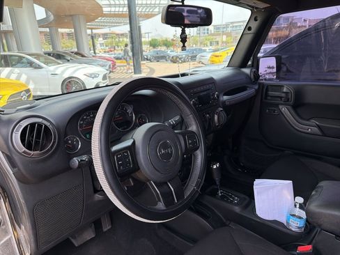Used 2018 Jeep Wrangler Sport image 10