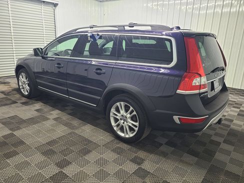 Used 2016 Volvo XC70 T5 Premier w/ Proximity Package AWD/4WD image 9