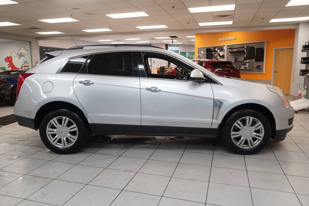 Used 2015 Cadillac SRX FWD image 12