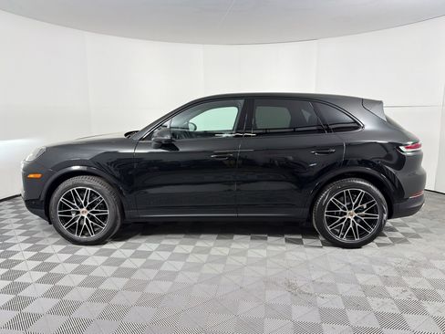 Used 2026 Porsche Cayenne AWD/4WD image 2