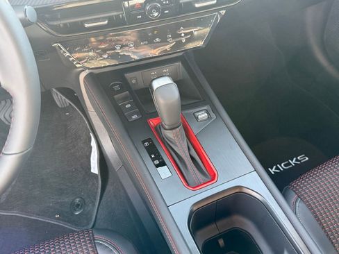 New 2026 Nissan Kicks SR w/ Cold Weather Package image 17