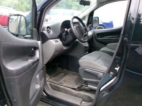Used 2020 Nissan NV200 SV w/ Sliding Glass Door Package FWD image 11