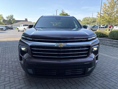 Used 2026 Chevrolet Traverse High Country w/ LPO, Floor Liner Package AWD/4WD image 8