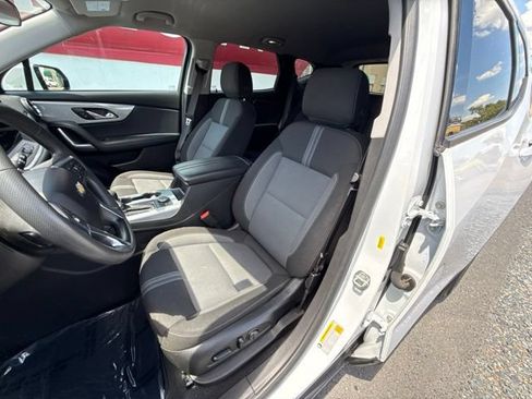Used 2023 Chevrolet Blazer LT FWD image 5