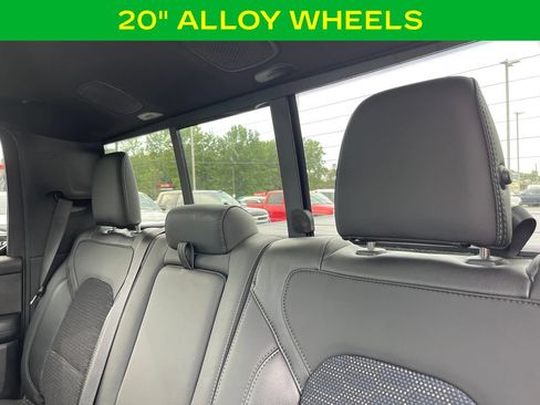 Used 2020 RAM 1500 Big Horn w/ Built-to-serve Edition AWD/4WD image 10