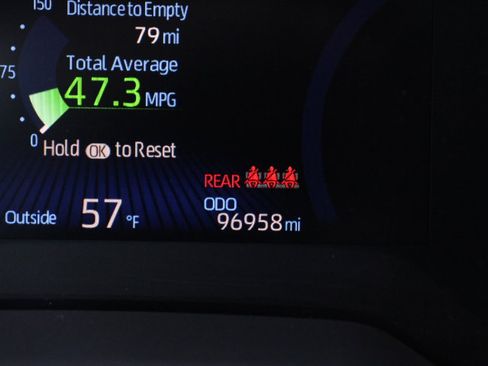 Used 2021 Toyota Corolla LE w/ Carpet Mat Package (TMS) image 25