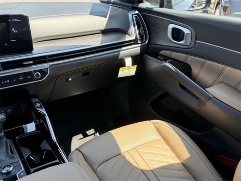 New 2026 Kia Sorento SX Prestige w/ Olive Brown Leather Package image 18