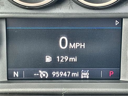 Used 2020 Chevrolet Silverado 1500 LT Trail Boss image 29