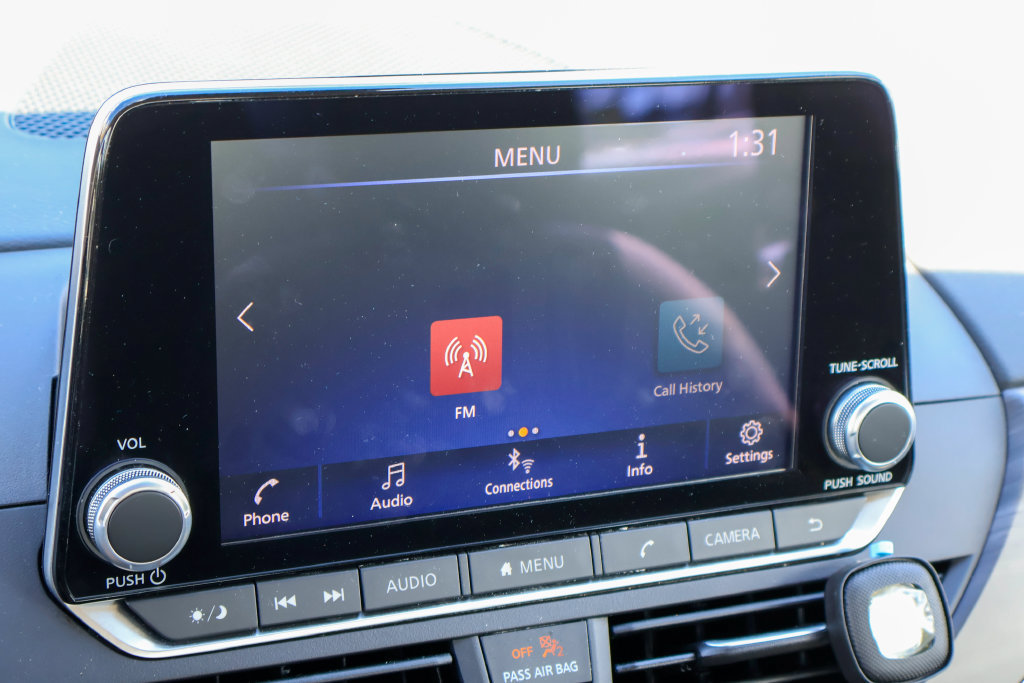 Used 2025 Nissan Altima 2.5 SV FWD image 5