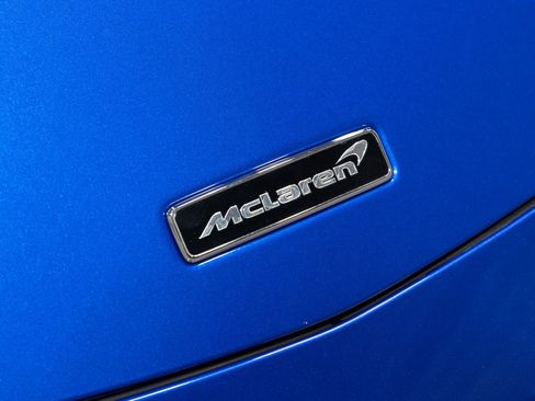 Used 2019 McLaren 570S Coupe RWD image 13