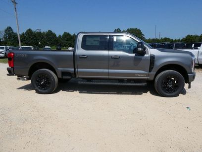 New 2026 Ford F250 Lariat w/ Black Appearance Package