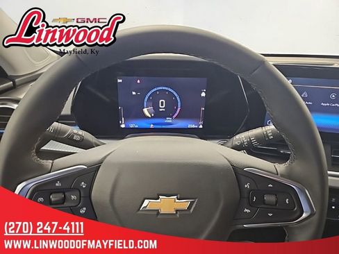 New 2026 Chevrolet Trax LT w/ LT Convenience Package image 21