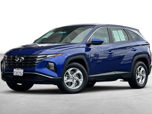 Certified 2024 Hyundai Tucson SE image 2