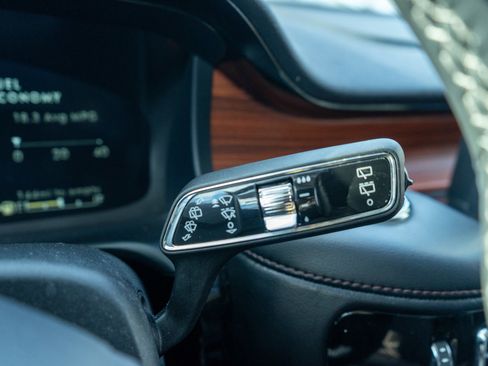 Used 2024 Lincoln Aviator Reserve image 26