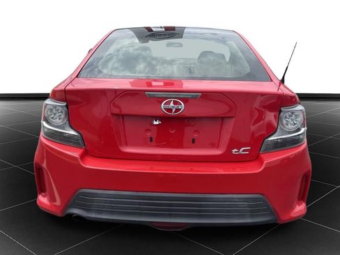 Used 2015 Scion tC FWD image 4