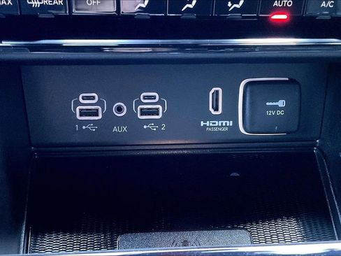 Used 2025 Jeep Grand Cherokee L Summit AWD/4WD image 34