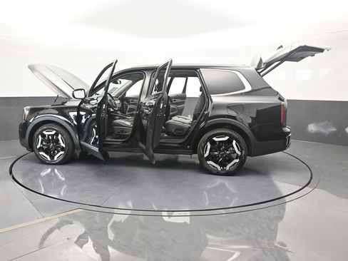 Used 2024 Kia Telluride EX image 77