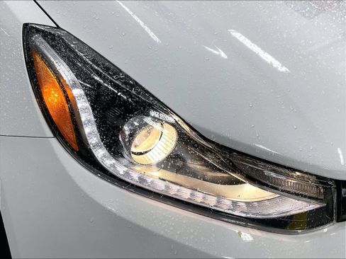 Used 2018 Chevrolet Trax LT w/ LT Convenience Package image 30