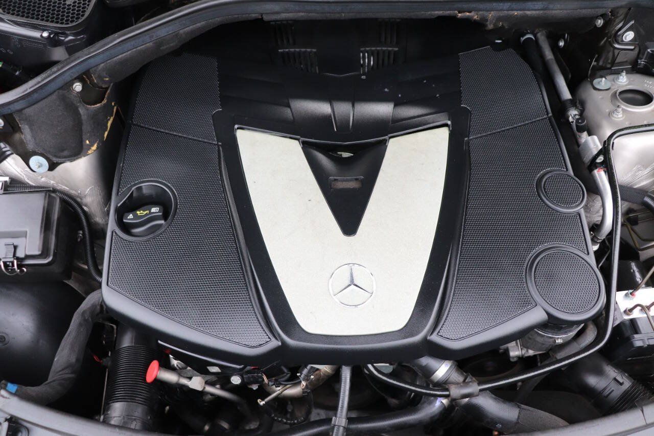 Used 2009 Mercedes-Benz ML 320 BlueTEC 4MATIC image 12