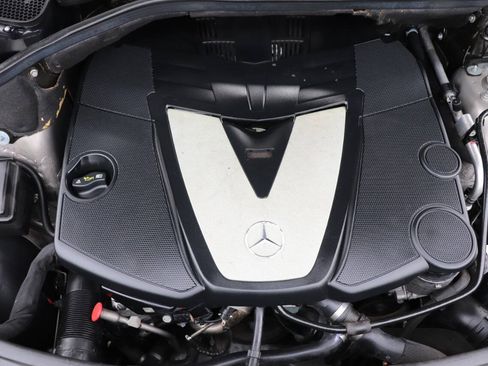 Used 2009 Mercedes-Benz ML 320 BlueTEC 4MATIC image 12
