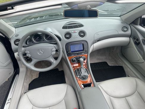 Used 2005 Mercedes-Benz SL 500 image 32