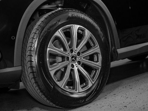 New 2026 Mercedes-Benz GLC 300 4MATIC image 29