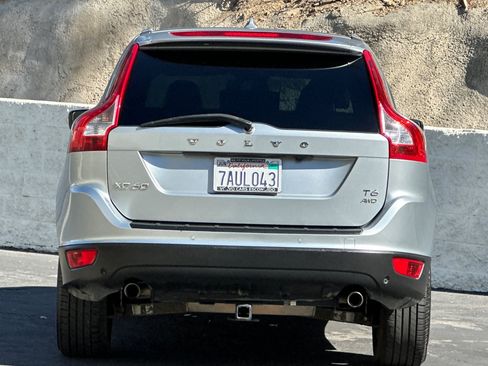 Used 2013 Volvo XC60 T6 Platinum Sport Utility 4D AWD/4WD image 5