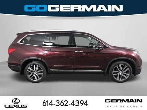 Used 2017 Honda Pilot Touring image 7