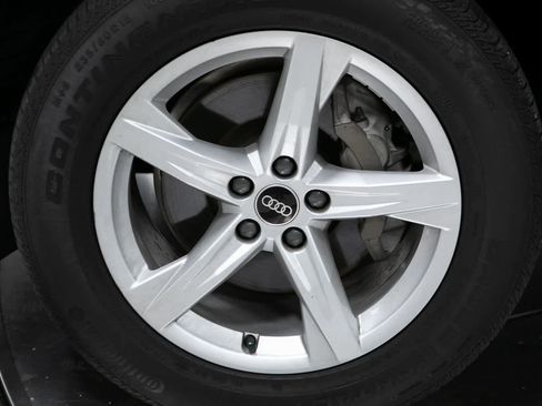 Used 2023 Audi Q5 2.0T Premium image 11