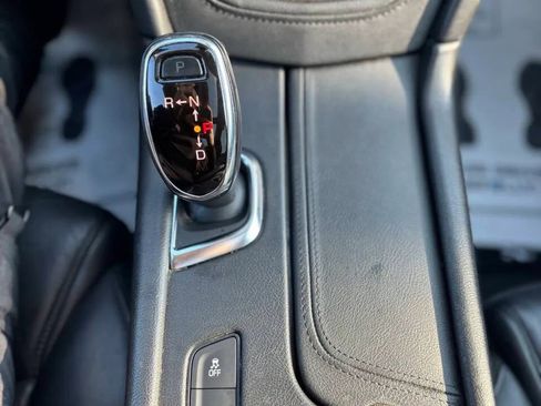 Used 2018 Cadillac XT5 Premium Luxury FWD image 17