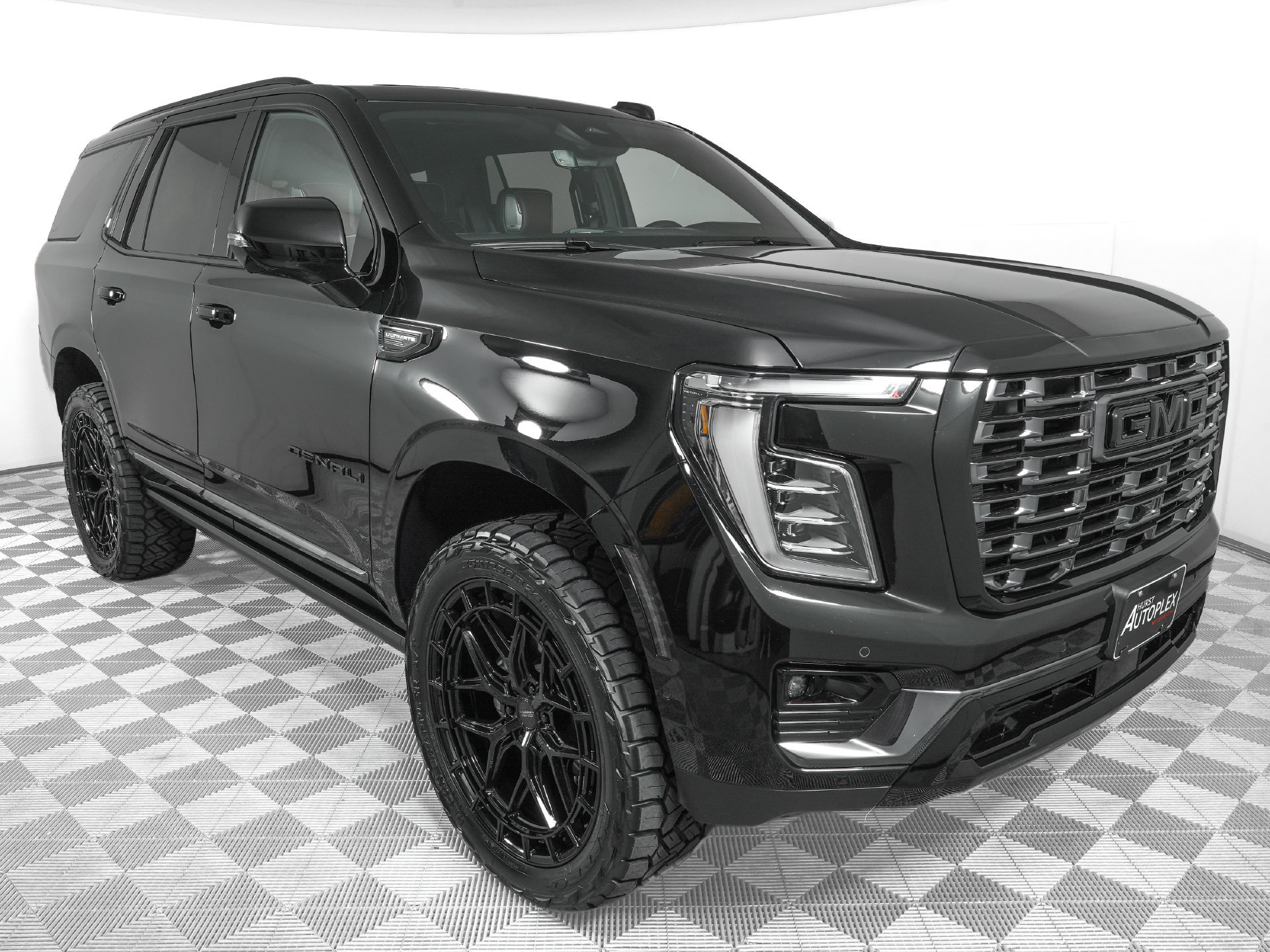 Used 2026 GMC Yukon Denali Ultimate AWD/4WD image 4