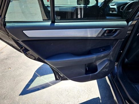 Used 2018 Subaru Outback 2.5i image 15