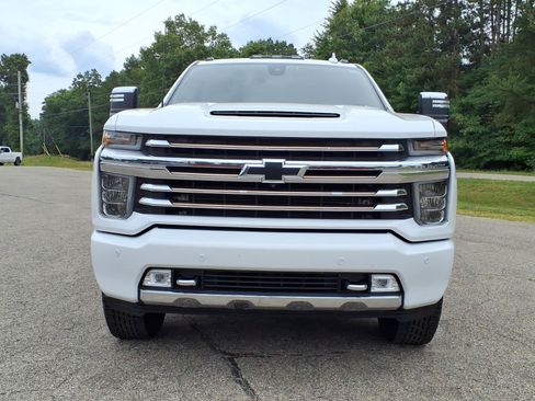 Used 2020 Chevrolet Silverado 3500 High Country w/ Z71 Off-Road Package AWD/4WD image 2